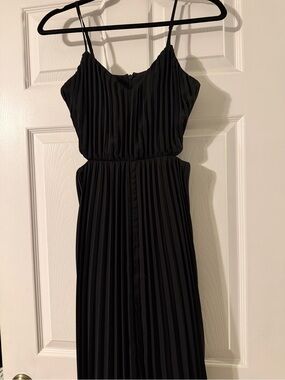 Express Black Pleated Maxi Dress with Spaghetti Straps never worn